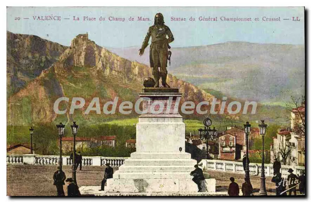 Valence — A Praça do Campo de Marte — Estátua do Geral Championnet e Crussol — LL - Frente