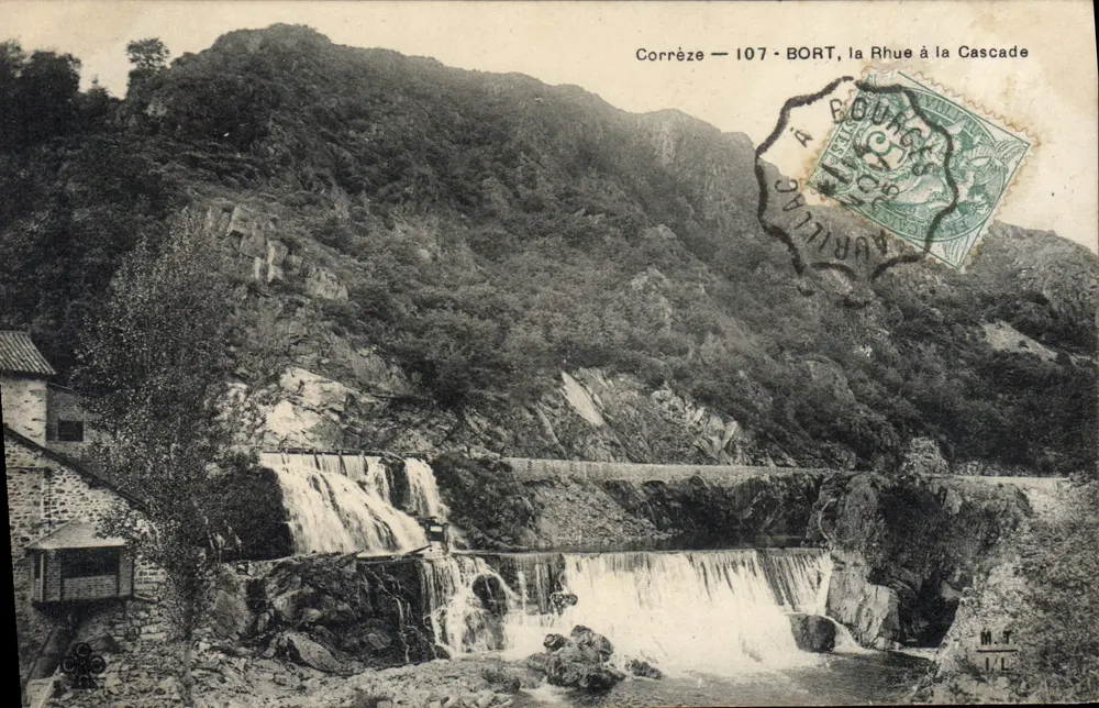 Bort - La Rhue przy wodopadzie — Corrèze 107 — wydawca M.T. / L. - Awers