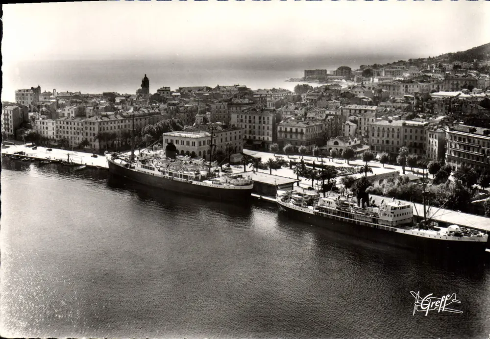 Ajaccio (Korsika) — Luftbild des Hafens, Ct. Quéré — Greff - Vorderseite