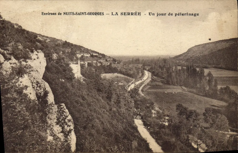 Umgebung von Nuits-Saint-Georges — La Serrée — Ein Pilgerntag — Verlag L. Bernoy - Vorderseite