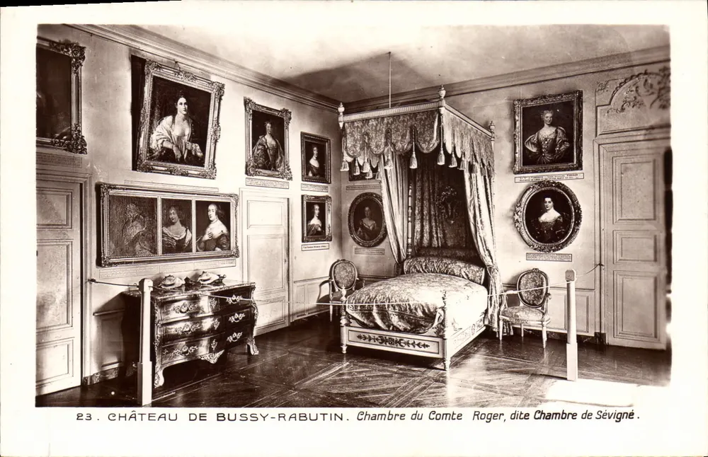 Schloss Bussy-Rabutin — Zimmer des Grafen Roger, auch als Sévigné-Zimmer bekannt — Edition des Monuments Historiques, Paris - Vorderseite