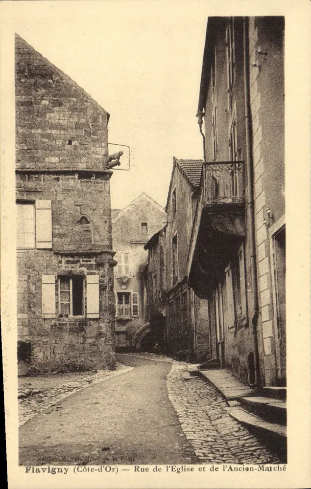 Flavigny (Côte-d'Or) — Rue de l'Église et de l'Ancien-Marché — Édition Bachelot-Hôtel de la Poste - Vorderseite