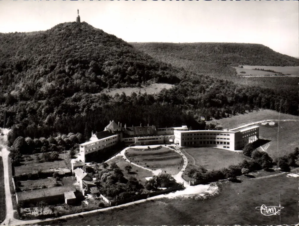 Velars-sur-Ouche (C.-d'Or) — Sanatorium der Bergleute — Luftaufnahme — Fotograf IMP. MASON (S.-et-L.) - Vorderseite
