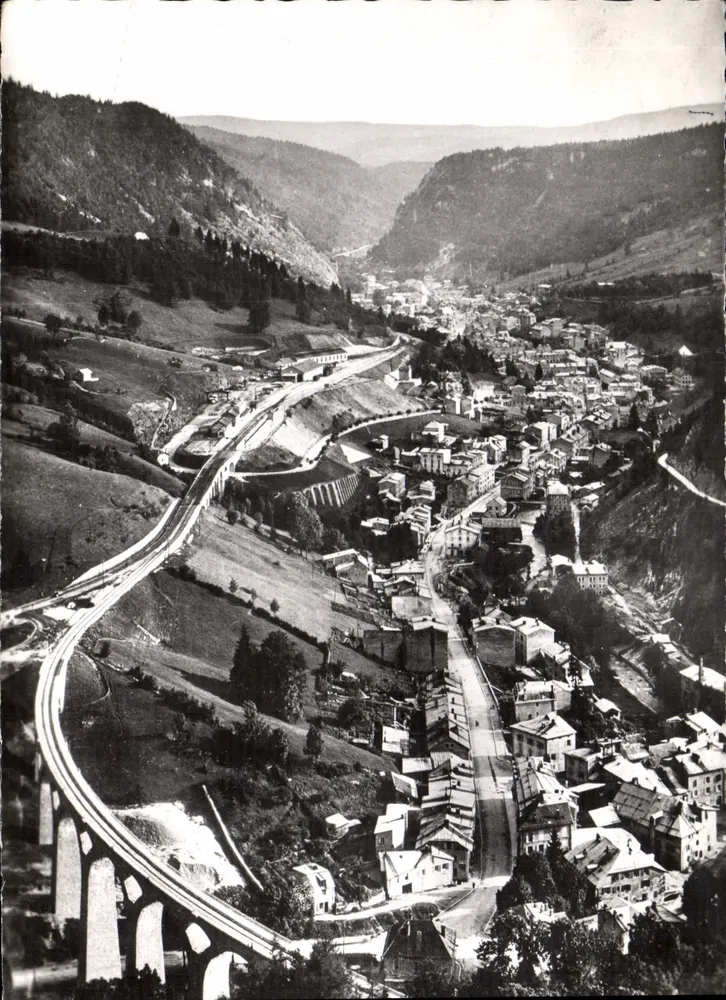 Morez (Jura) — Vista geral — Fotógrafo Verdadeiro - Frente
