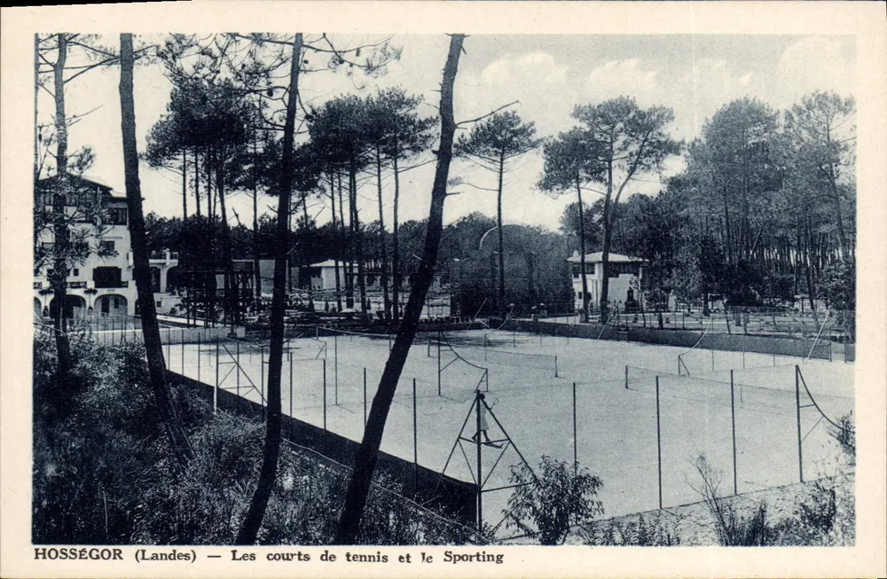 Hosségor (Landes) — Die Tennisplätze und das Sporting - Vorderseite