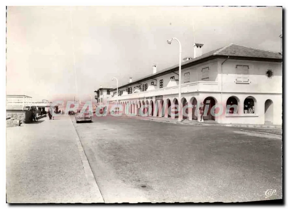 Capbreton - Avenida da Mer — vista da promenade e dos edifícios com arcos — Cie des Arts Photomécaniques (55) - Frente