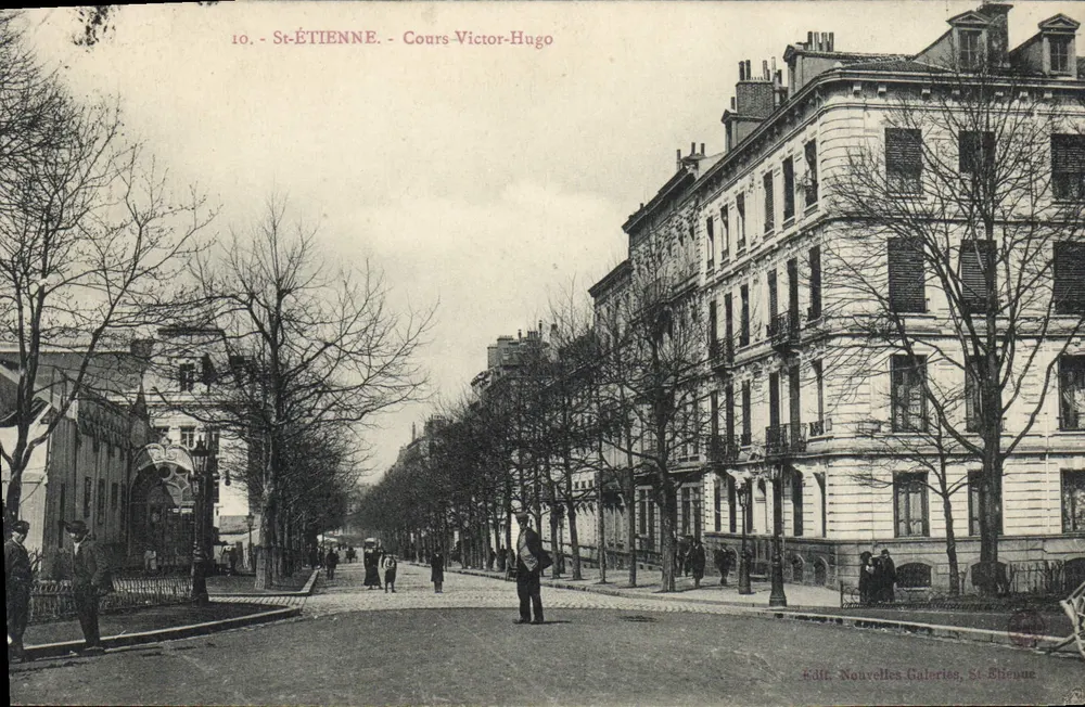 St-ÉTIENNE - Cours-Victor-Hugo — editor Sr. Nouvelles Galeries, St-Épienne, n°10 - Frente