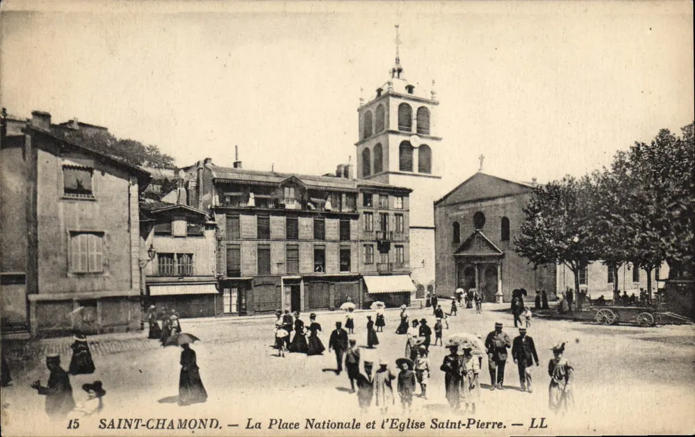 Saint-Chamond — Der Nationale Platz und die Kirche Saint-Pierre — LL - Vorderseite