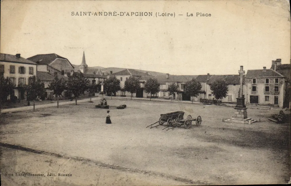 Saint-André-d'Apghon (Loire) — A Praça — Alme Lufay-Besacier, edição Roanne - Frente