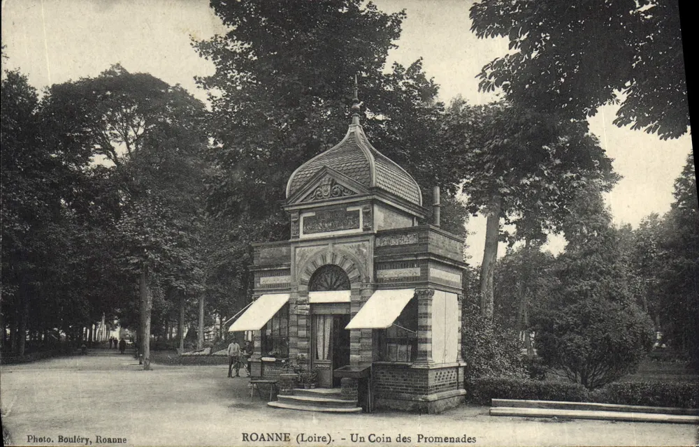 Roanne (Loire) — Ein Eckchen der Promenaden — Foto. Bouléry, Roanne - Vorderseite