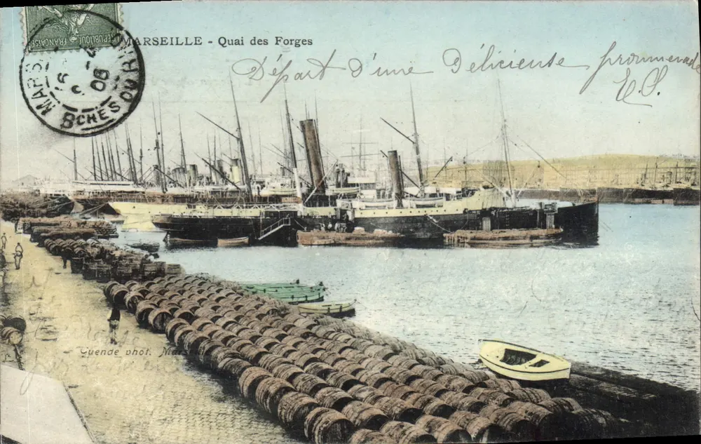 MARSEILLE - O Cais dos Forjos — Início de uma Deliciosa Caminhada — Editor: Quende fot. Marselha - Frente