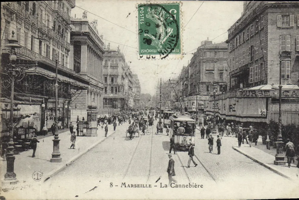 Marseille - A Rua La Cannebière — vista da rua com trêmio — editor FRO, n°8 - Frente