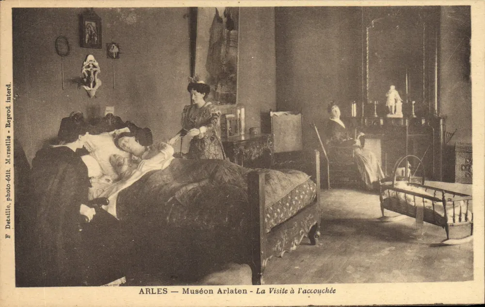 ARLES — Muséon Arlaten — A Visita à Parturiente - Frente