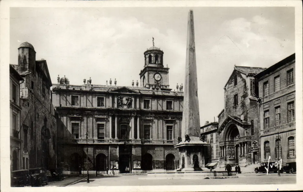 Platz der Republik in Toulouse — Obelisk und Rathaus — Verlag J. VON (n° 209) - Vorderseite