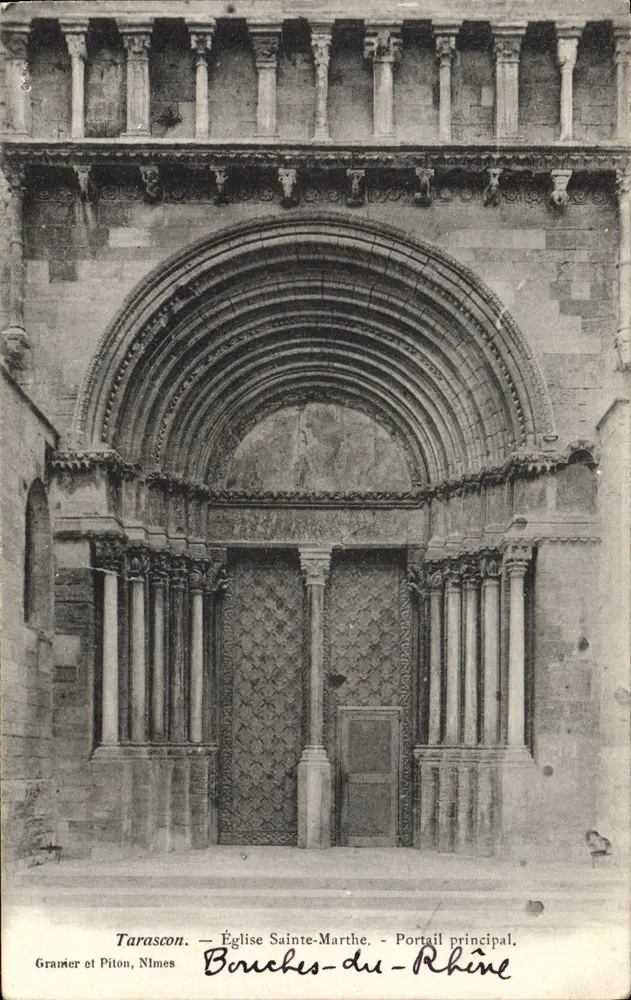 Tarascon — Kirche Sainte-Marthe — Haupteingang — Granier et Piton, Nîmes - Vorderseite