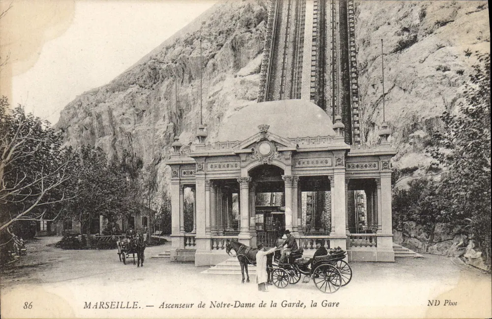 Marseille — Aufzug der Notre-Dame de la Garde, die Station — ND Phot - Vorderseite