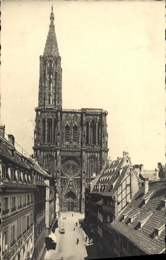 Estrasburgo — Catedral de Nossa Senhora — editor Fred Roth - Frente