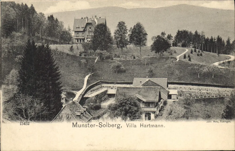 Munster-Solberg, Villa Hartmann — vista panorâmica com casa e jardim — Jebr. Metz, Tubingen, n° 15452 - Frente
