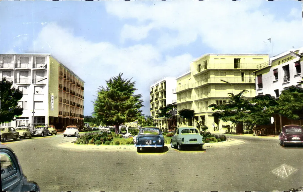 Argeles-sur-Mer — Kreisverkehr — Éditions L. Pages, Nr. 66 - Vorderseite