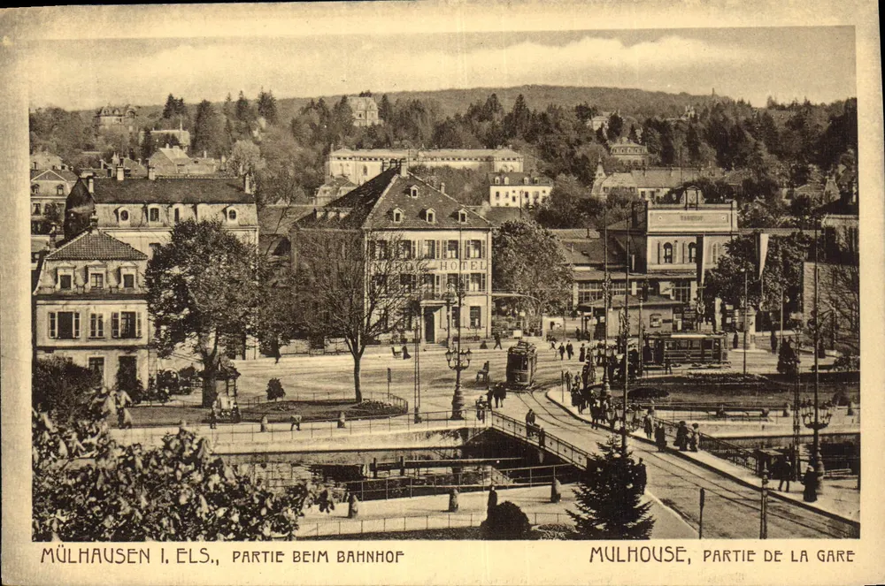 Mulhouse, parte da estação — vista panorâmica com o Hotel Royal — editor não identificado, número de série não visível - Frente
