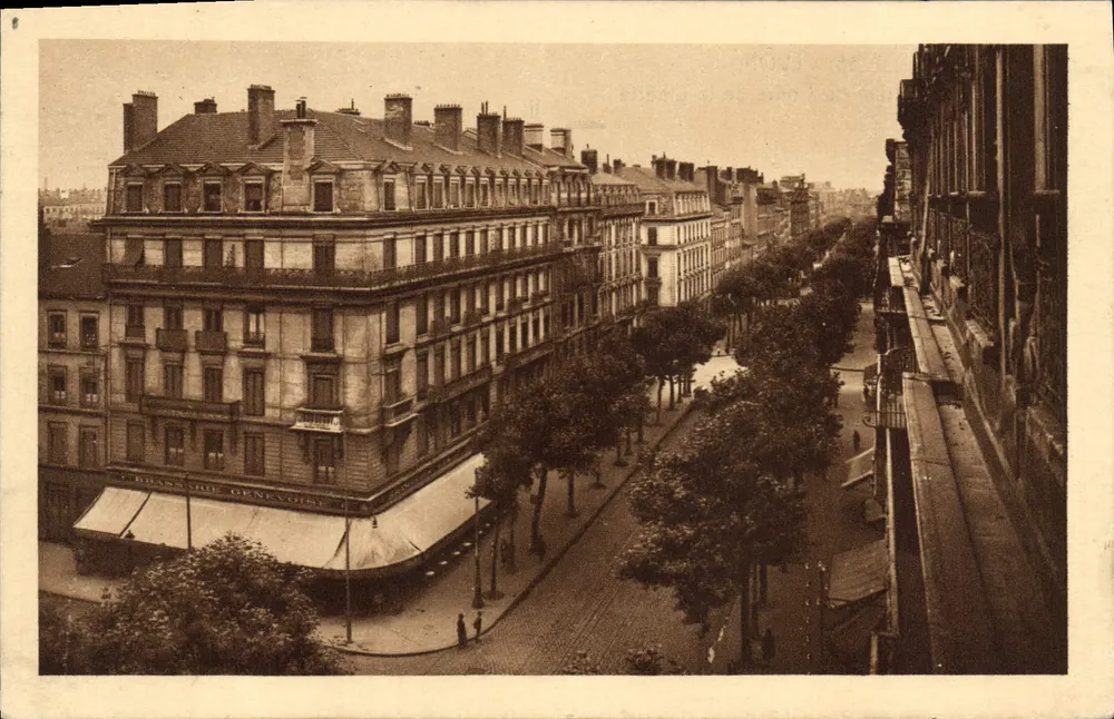 Lyon - Perspectiva do Cours de la Liberté — Brasserie Ornivoise — editor desconhecido, n°35 - Frente