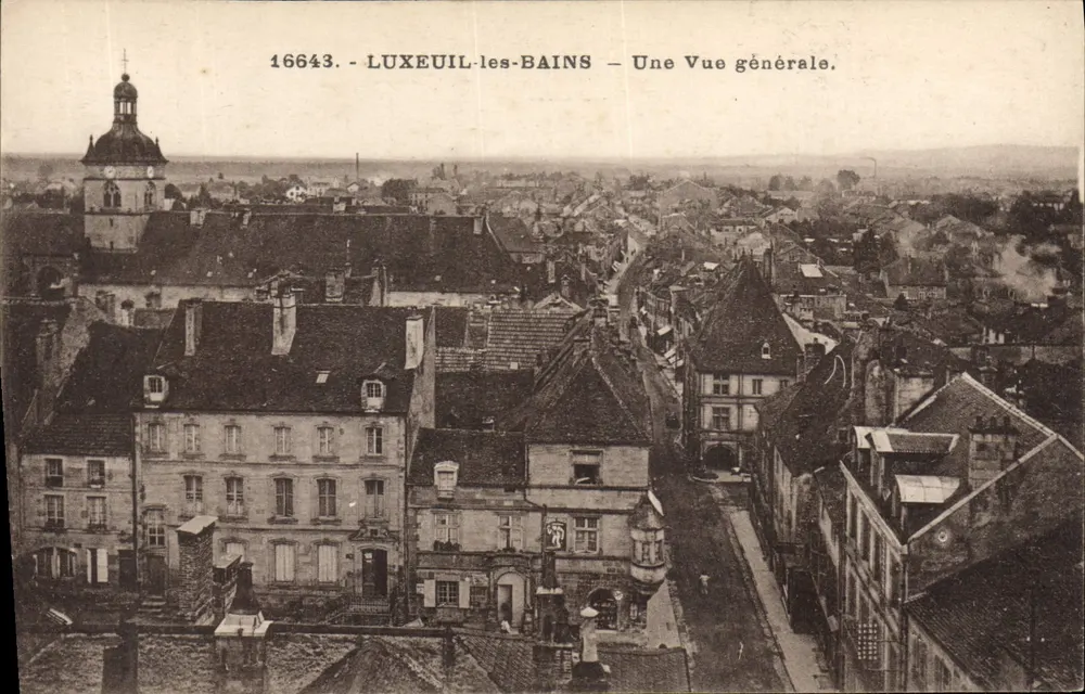 LUXEUIL-les-BAINS — Een algemene uitzicht. — Uitgever Girardot & Cie, n° 16643 - Voorkant