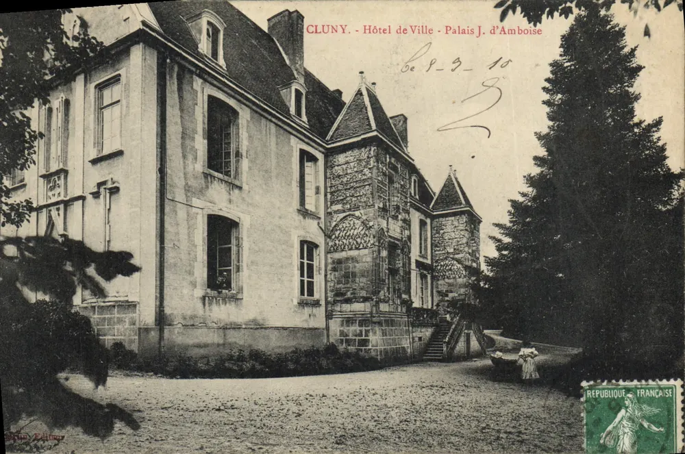 Cluny - Rathaus - Palast von J. d'Amboise - Vorderseite