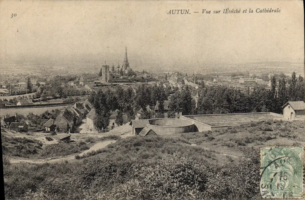 Autun — Ansicht des Bischofspalastes und der Kathedrale — unbekannter Verlag, Nr. 30 - Vorderseite