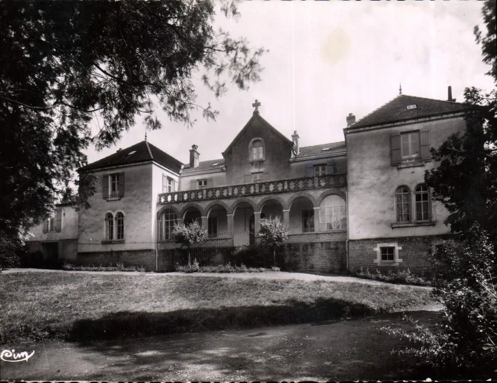 Villa Ste-Agnès — Bonnay (S.-et-L.) — Photo O. Im - Voorkant