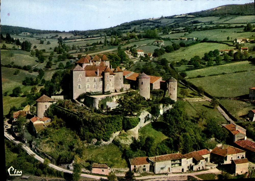 Berzé-le-Châtel — Château féodal — Imprimeur CIM - Recto