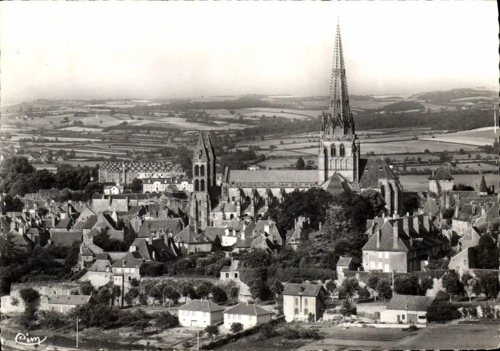 Autun (S.-et-L.) — Vista geral — Cim - Frente