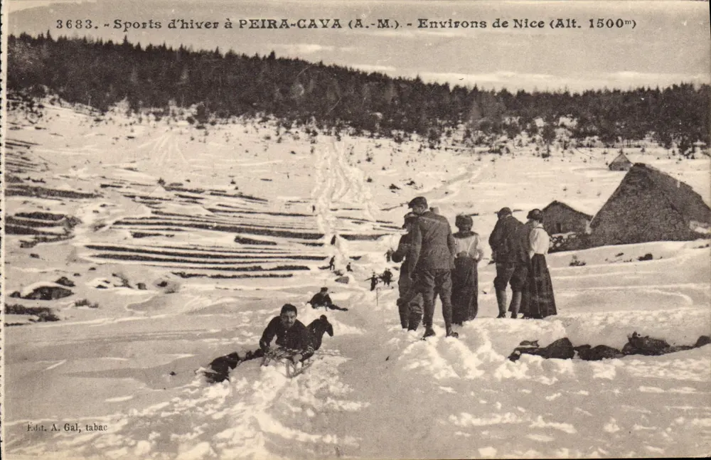 Deportes invernales en PEIRA-CAVA (A.-M.) - Alrededores de Niza (Alt. 1500m) — Edit. A. Gal, tabac - Anverso