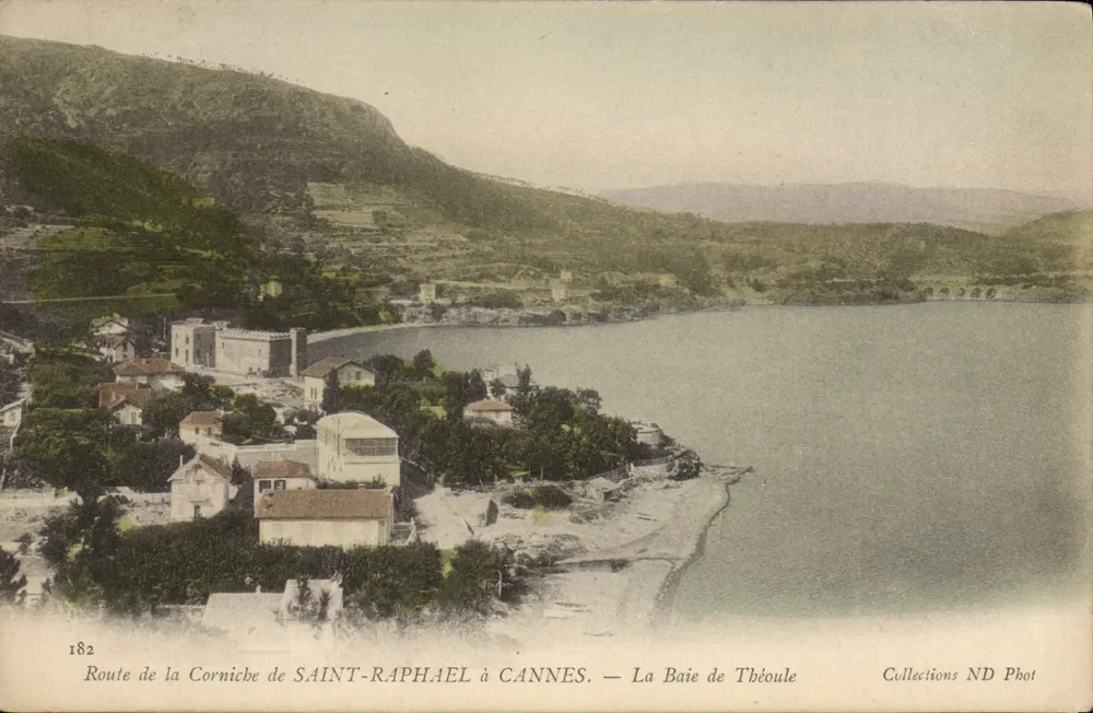 Saint-Raphaël à Cannes — La Baie de Théoule — Collections ND Phot - Recto