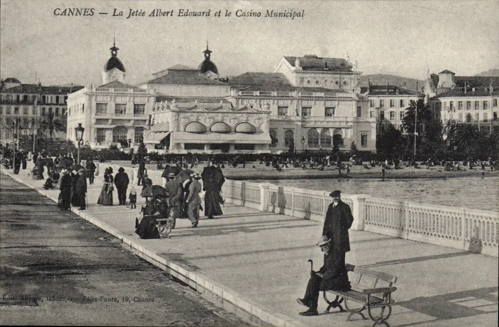 CANNES — La Jetée Albert Edouard und das Municipale Casino — Verlag Allegra, 19, rue Félix-Faure, Cannes - Vorderseite
