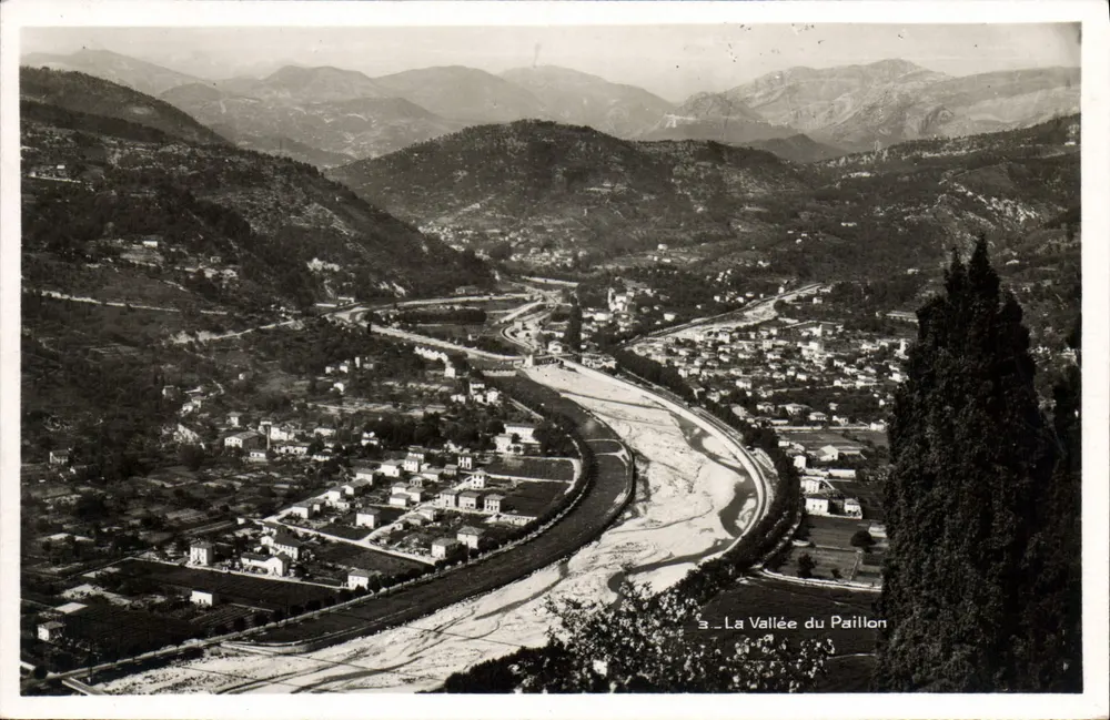 A Vale do Paillon — vista panorâmica — editor desconhecido, n°3 - Frente