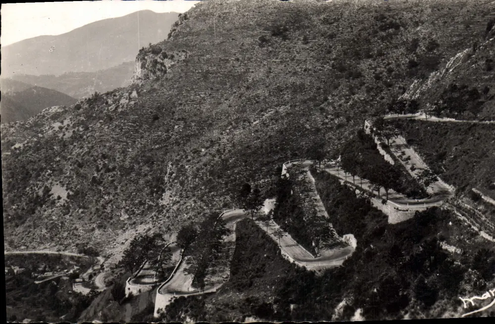 Os Lacets do col de Braus — (A.-M.) — Edições MAR, Nice - Frente