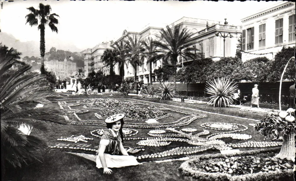 Menton — Gärten während des Zitronenfestes — Foto-Reproduktion - Vorderseite
