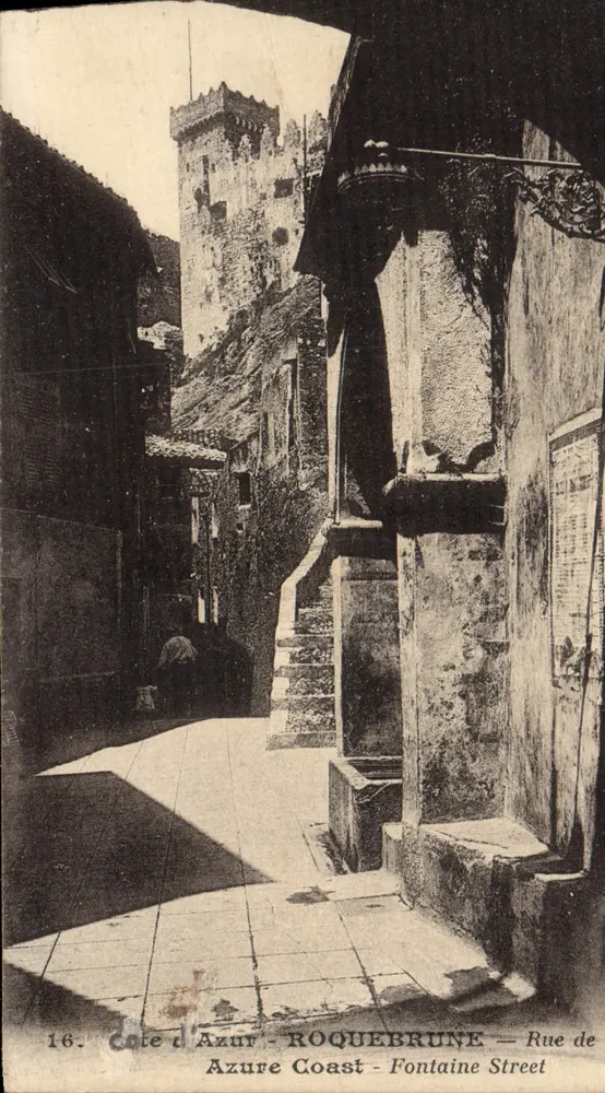 Roquebrune-Cap-Martin — Rue de Fontaine — vista da torre medieval - Frente
