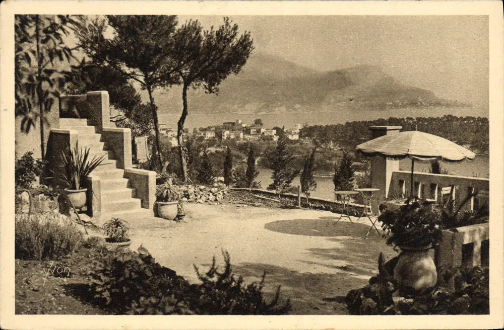 Cap Ferrat — St-Hospice und die Tête de Chien von der Pointe du Cap gesehen — Édition d'Art YVON, Nr. 4/227 - Vorderseite