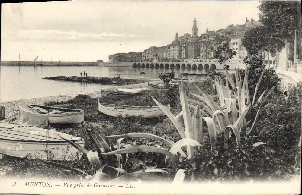Menton — Vista tirada de Garavan — LL. - Frente