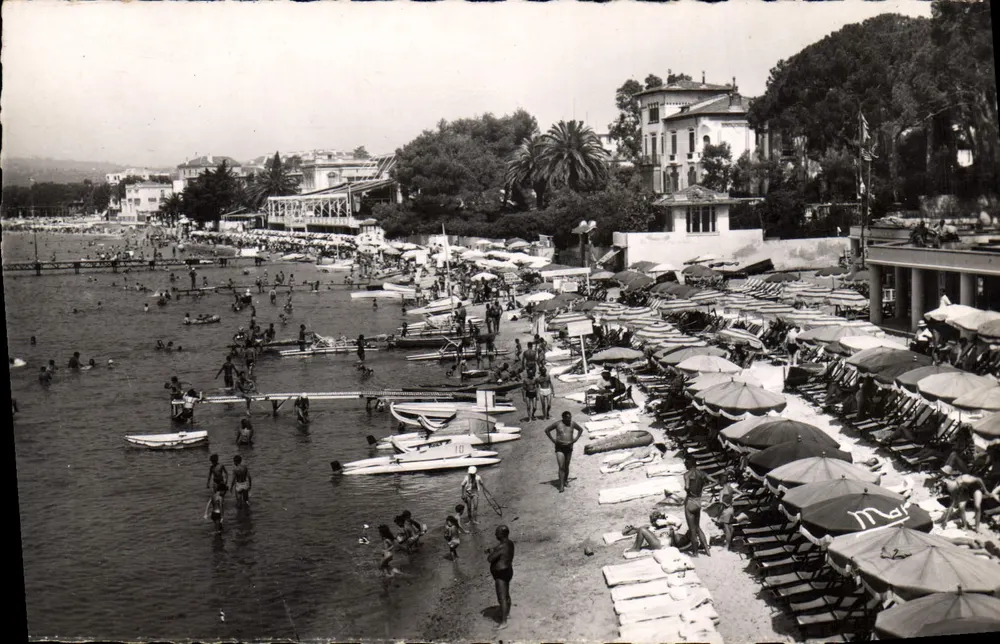 Strand von Juan-les-Pins — Die Côte d'Azur — Éditions M. Pume - Vorderseite