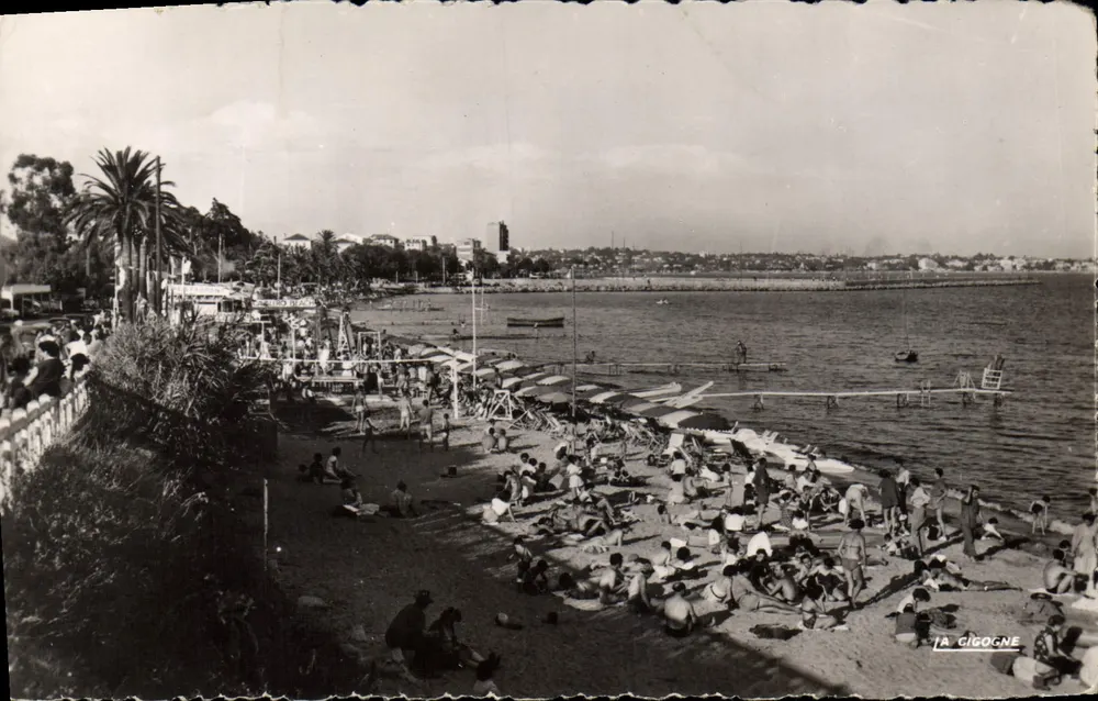 Golfe Juan — Praia — La Cigogne - Frente