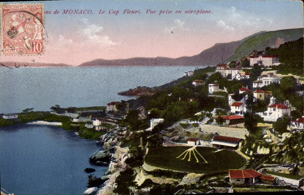 Monaco. Der Blütenhügel. Luftaufnahme — Fürstentum Monaco, unbekannter Verlag, keine Seriennummer sichtbar - Vorderseite