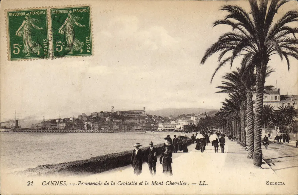 CANNES. — Promenade de la Croisette und Mont Chevalier. — SELECTA. - Vorderseite