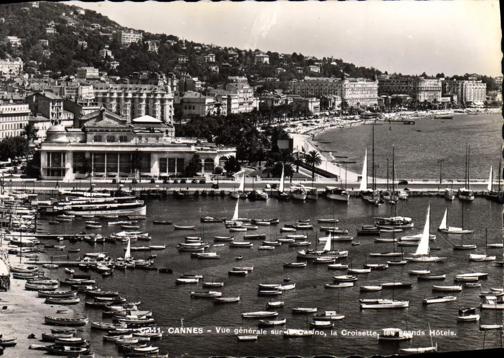 CANNES - Allgemeiner Blick auf das Casino, die Croisette und die großen Hotels — Verlag C. Béart, Nr. 6441 - Vorderseite