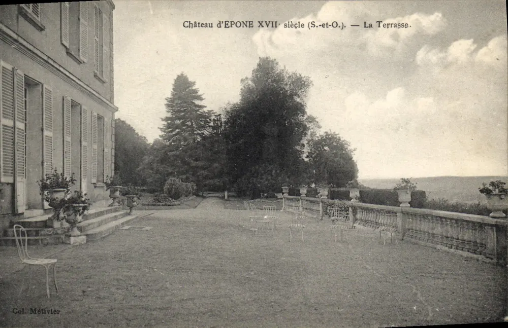 Schloss Epone 17. Jahrhundert (S.-et-O.) — Die Terrasse. — Sammlung Métivier - Vorderseite