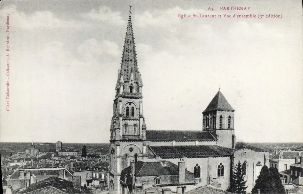 Parthenay — Église Saint-Laurent et vue d'ensemble — Cliché Parthenau, 3e édition - Recto