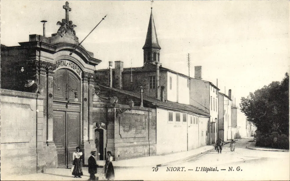 Niort — O Hospital — N.G. - Frente
