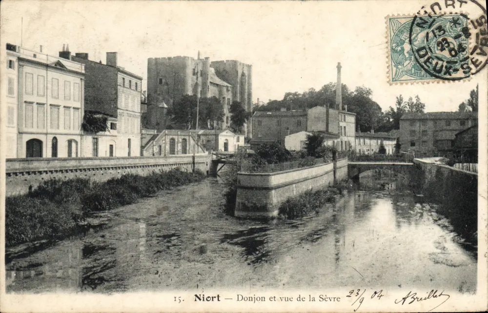 Niort — Torre de defesa e vista da Sèvre — A. Brilleau - Frente
