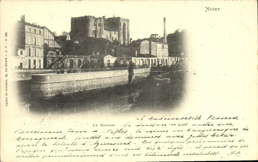 O Donjon em Niort — Agência de Jornais, 34, rue Ricard — N. 902 - Frente